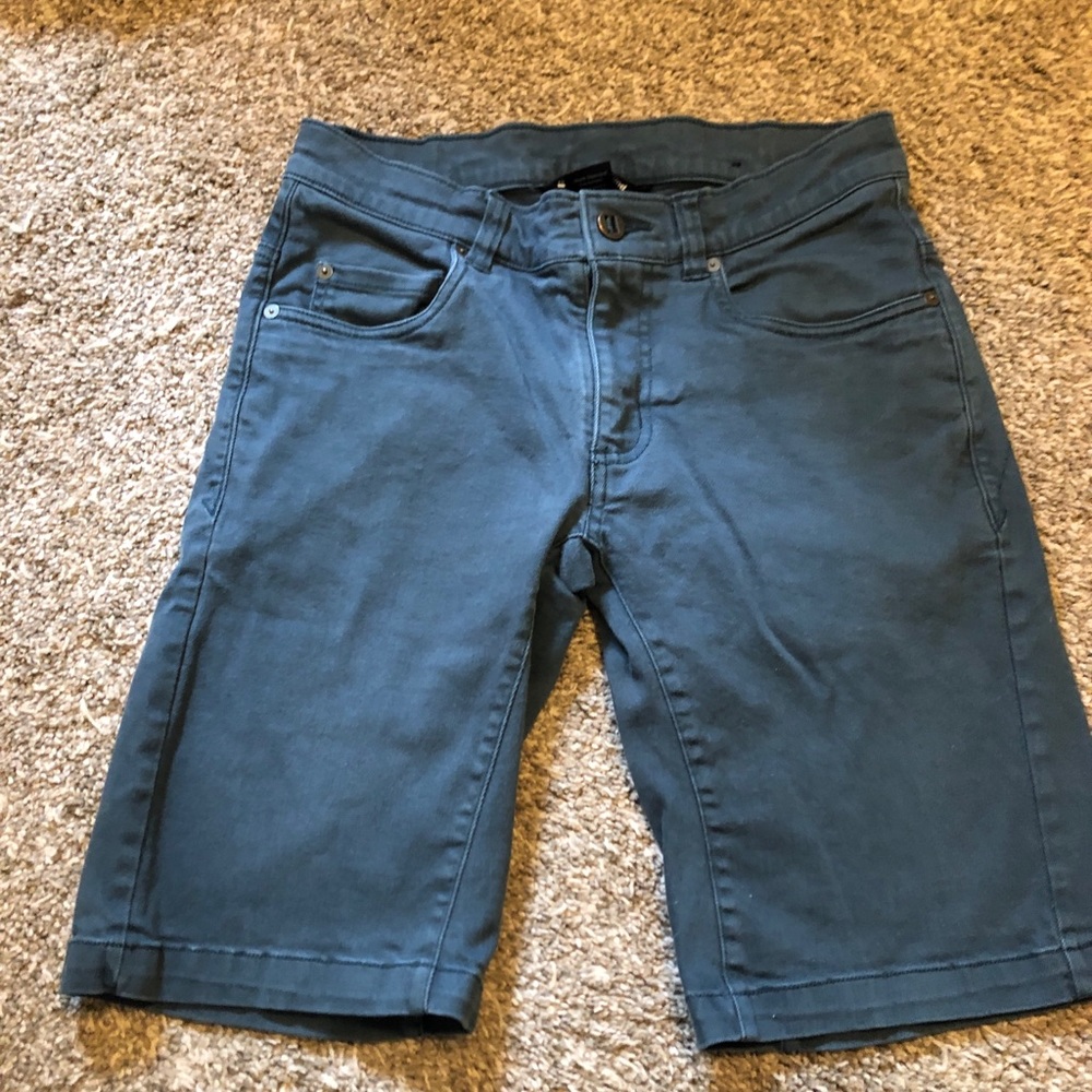 Black diamond shorts